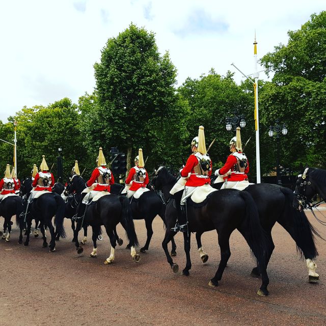 London: Palaces and Parliament Walking Tour - What the guides add to the experience
