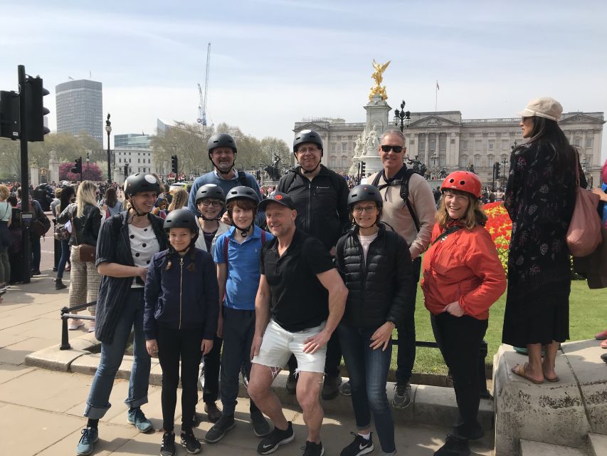 London: Parks and Palaces Guided Morning Bike Tour - Green Park and Buckingham Palace