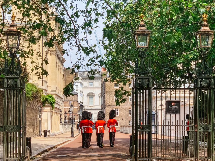 London: The Changing of the Guard Tour and Buckingham Palace - Parliament Square and the corridor of power