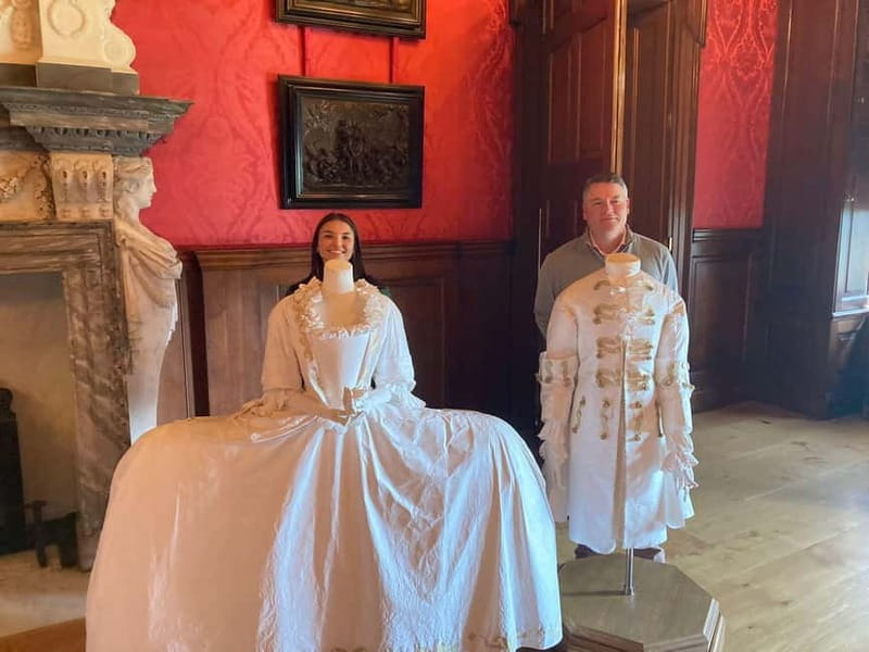 London: VIP Kensington Palace Gardens Tour & Royal High Tea - The Cradle Walk, Sunken Garden, and Diana statue