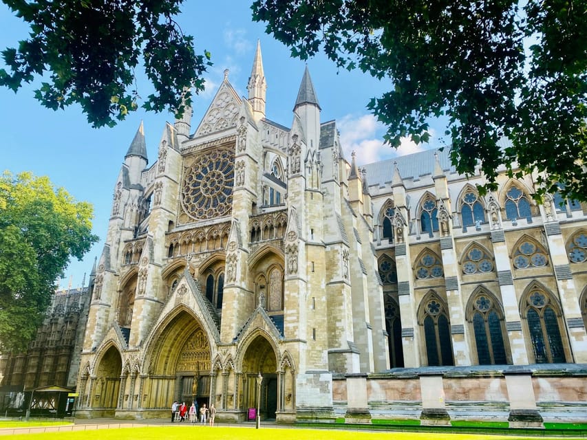 London: Westminster Abbey, Big Ben, Buckingham Palace Tour - Big Ben and the Houses of Parliament from outside