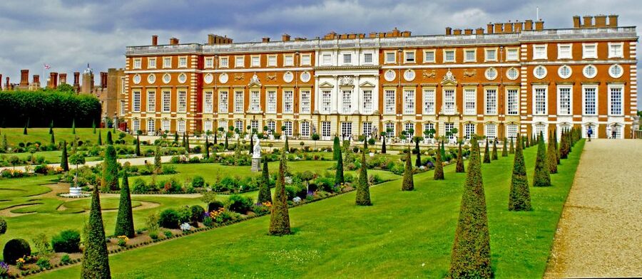 London: Windsor Castle & Henry VIII's Hampton Court Palace - Queen Mary’s Dolls’ House is more than a miniature display