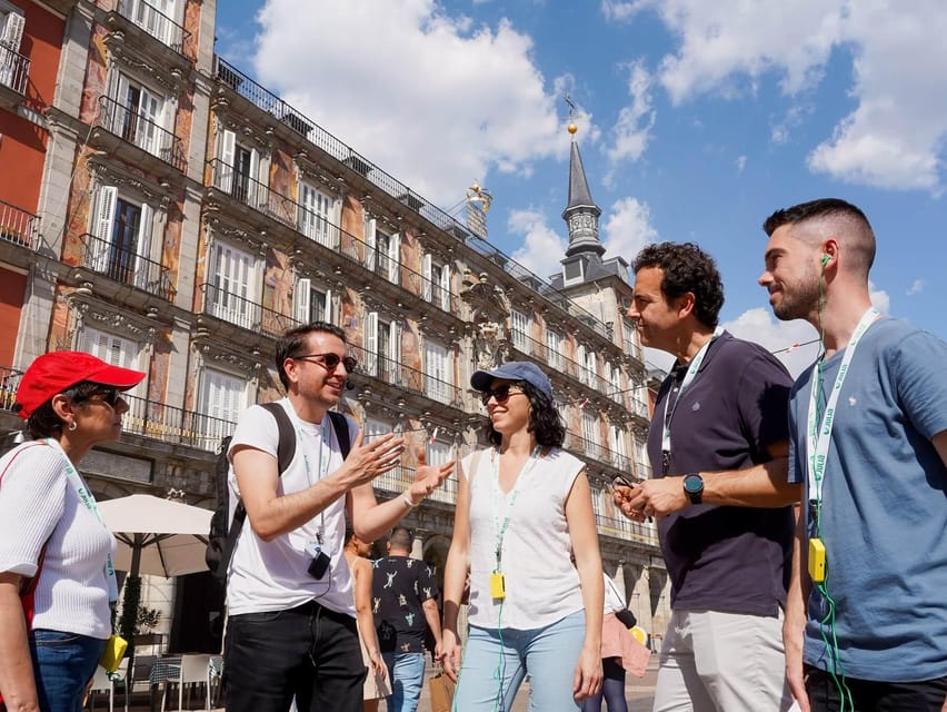 Madrid: 4-Hour Bus Tour with Royal Palace Admission - A royal palace tour paired with Madrid’s big picture