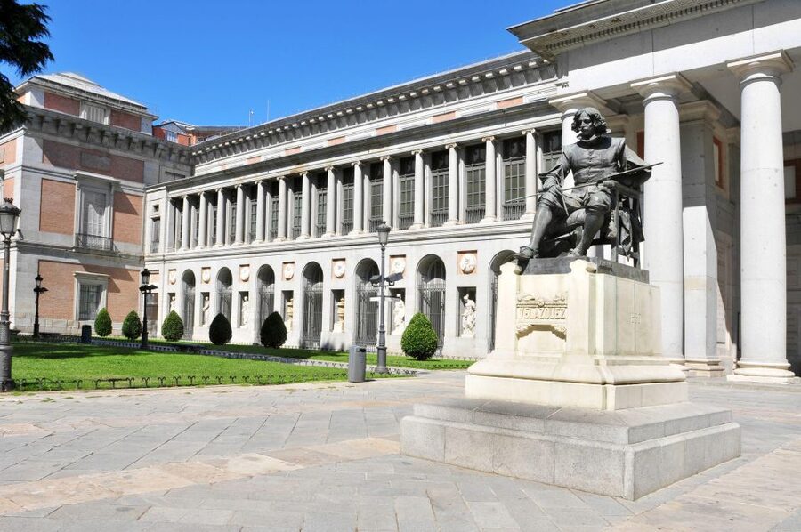 Madrid: Guided Tour of Prado Museum and Royal Palace - Who will enjoy this half-day tour most