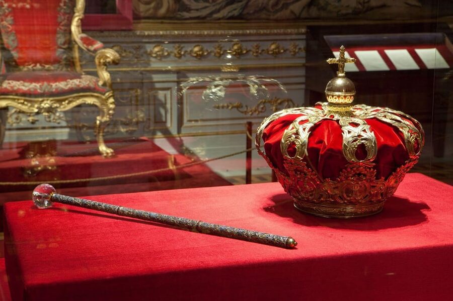 Madrid: Guided Tour of the Royal Palace with Fast Access - Practical advice before you go