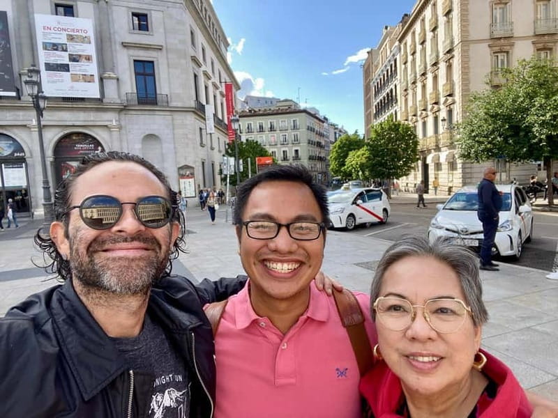 Madrid: Old Town, Poets District, and Royal Palace Tour - Key points to know before you book