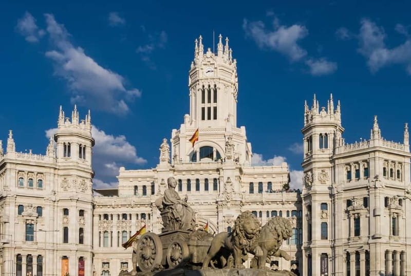 Madrid: Old Town, Poets District, and Royal Palace Tour - Who will get the most from this tour