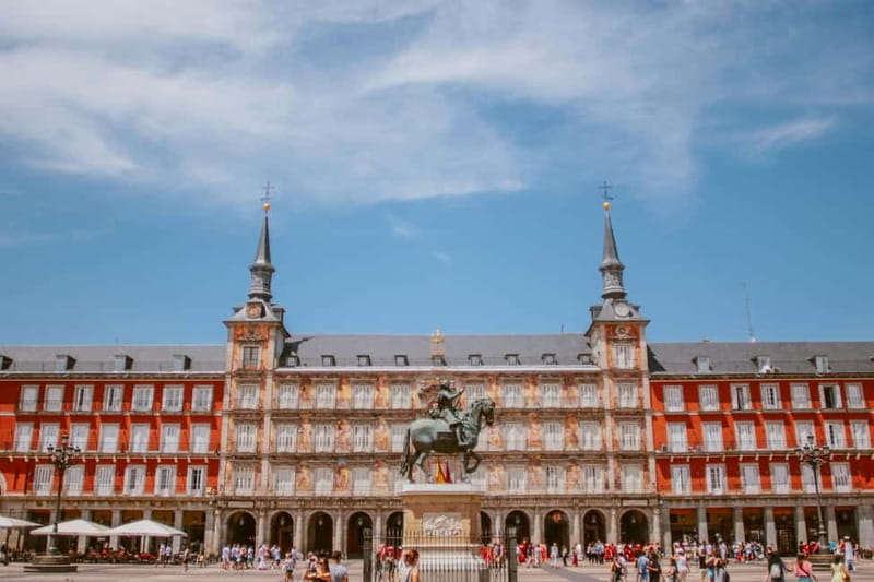 Madrid: Old Town, Poets District, and Royal Palace Tour - Why the route works for a first day in Madrid
