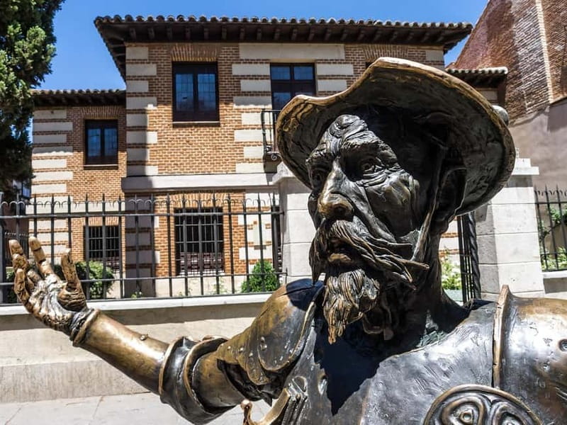 Madrid: Old Town, Poets District, and Royal Palace Tour - Plaza Mayor and the Cuchilleros Arch