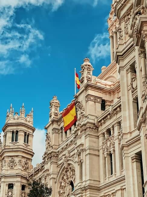 Madrid: Old Town, Poets District, and Royal Palace Tour - Starting at Lope de Vega’s former home