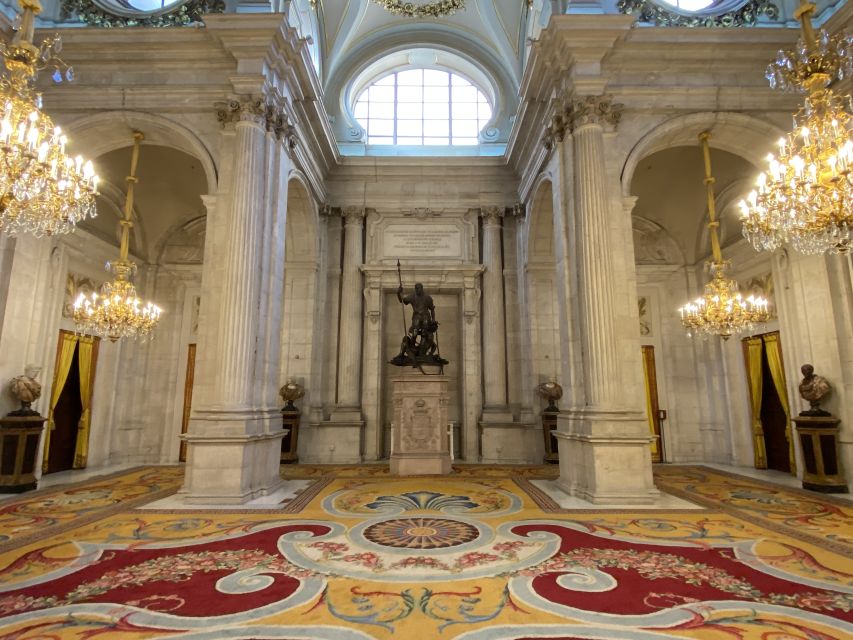 Madrid: Prado Museum and Royal Palace Tour - From the Prado to the Royal Palace by private car