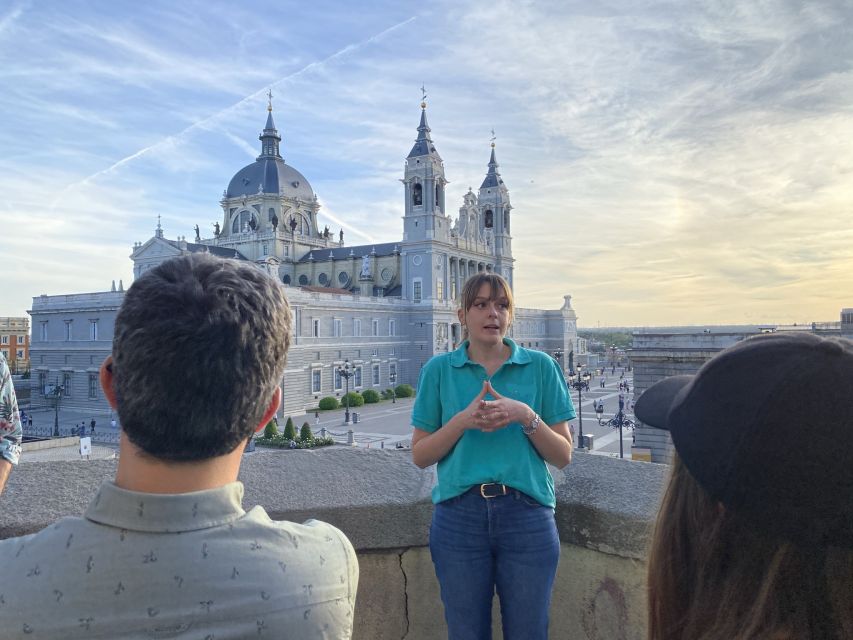 Madrid: Royal Palace and Almudena Cathedral Small-Group Tour - What the guide adds to the experience