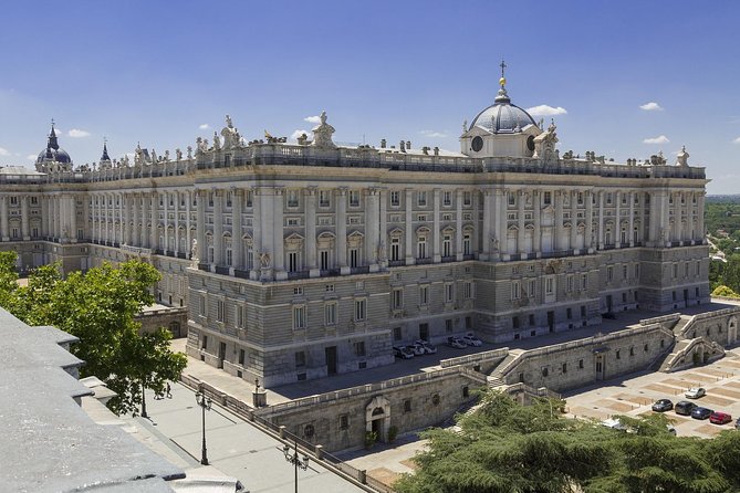 Madrid: Royal Palace Expert Guided Tour with Optional Tapas - The Sabatini Gardens and palace views