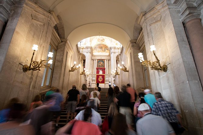 Madrid: Royal Palace Expert Guided Tour with Optional Tapas - Priority entry, with one important limit