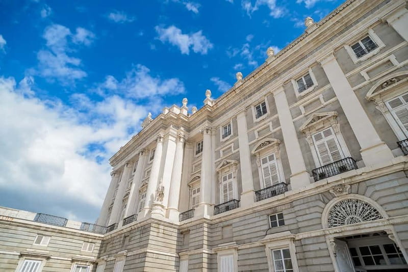 Madrid: Royal Palace Expert Guided Tour with Skip-the-Line - Goya, Giordano, Armor, and Everyday Royal Objects