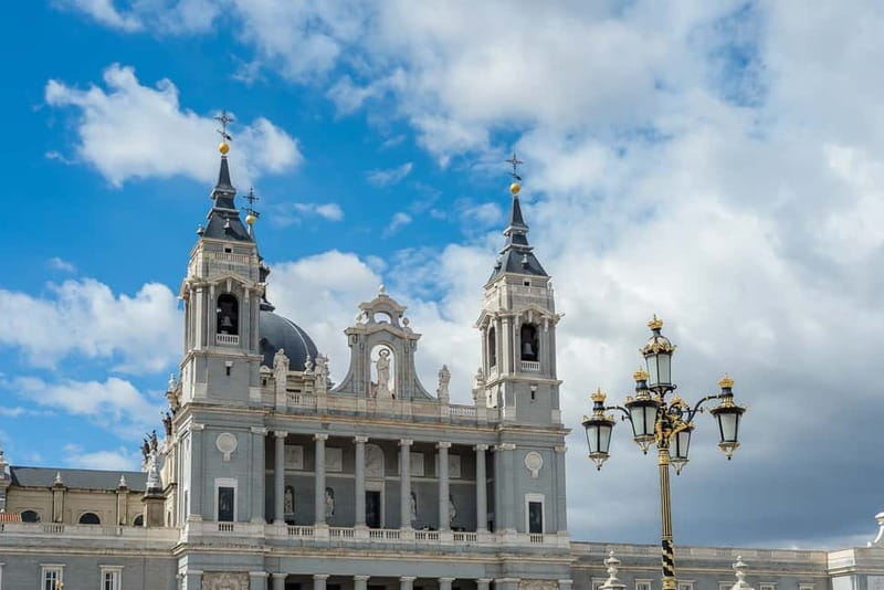 Madrid: Royal Palace Expert Guided Tour with Skip-the-Line - Royal Gardens: A Quieter Finish