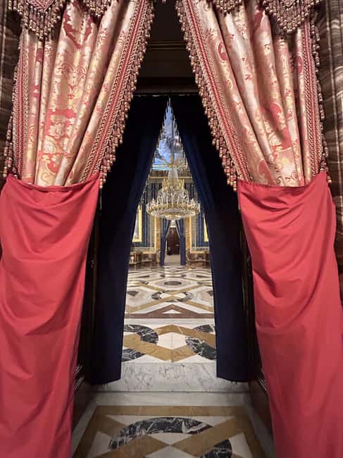 Madrid: Royal Palace Guided Shared Group Tour - Should you book the Royal Palace tour?