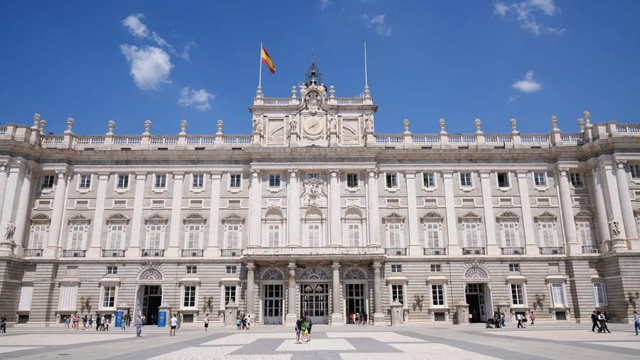Madrid: Royal Palace Guided Tour with Entry Ticket - Is $41 good value?