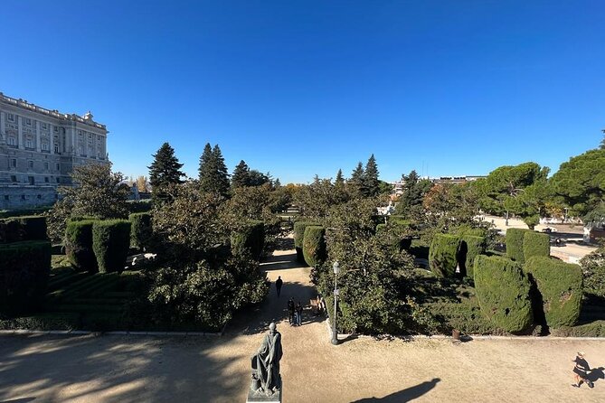 Madrid: Royal Palace Guided Tour with Skip the Line Ticket - Is $43.53 a Fair Price?