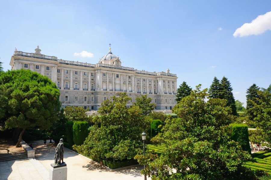 Madrid: Royal Palace Private Tour with Tickets - Who will get the most from this tour