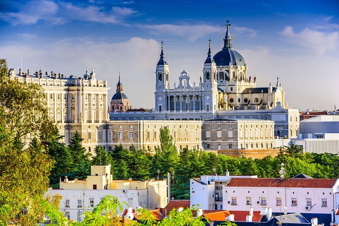 Madrid Royal Palace Professional Guided Tour with Skip the Line - The Royal Armory adds steel to the story