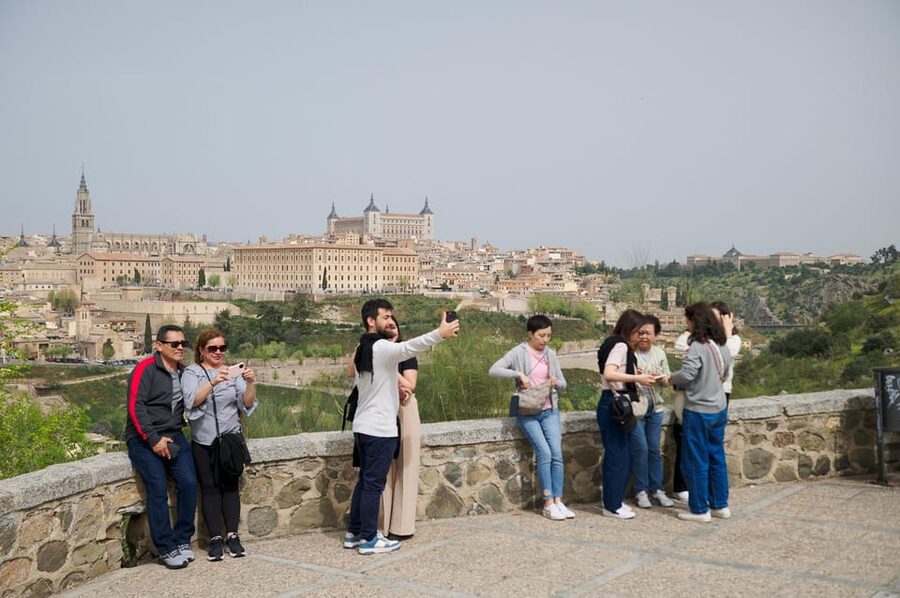 Madrid: Segovia and Toledo Tour, Alcazar, and Cathedral - Timing, weather, and walking effort