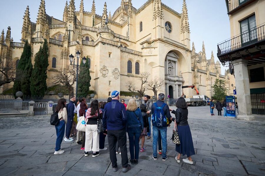 Madrid: Segovia and Toledo Tour, Alcazar, and Cathedral - How to handle lunch in Segovia