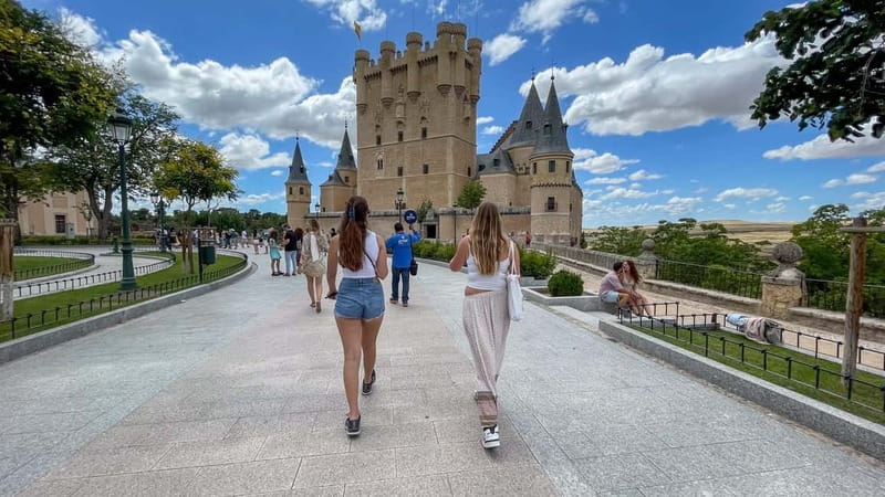 Madrid: Segovia & Ávila Full Day with Alcázar & Wall Tickets - Segovia’s Roman Aqueduct is the morning headline