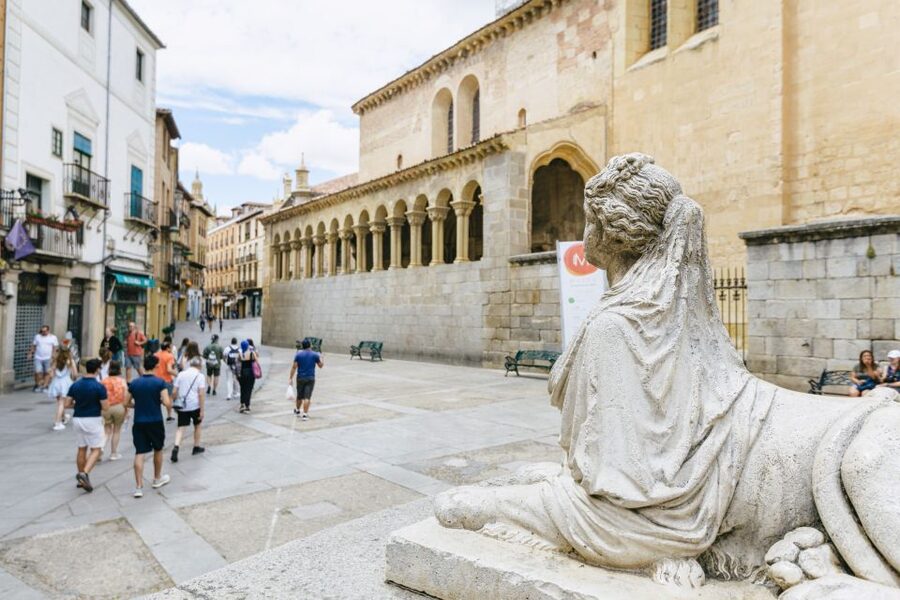 Madrid: Toledo & Segovia Tour w/ Cathedral, Alcazar & Lunch - Lunch can save time, but check where it happens