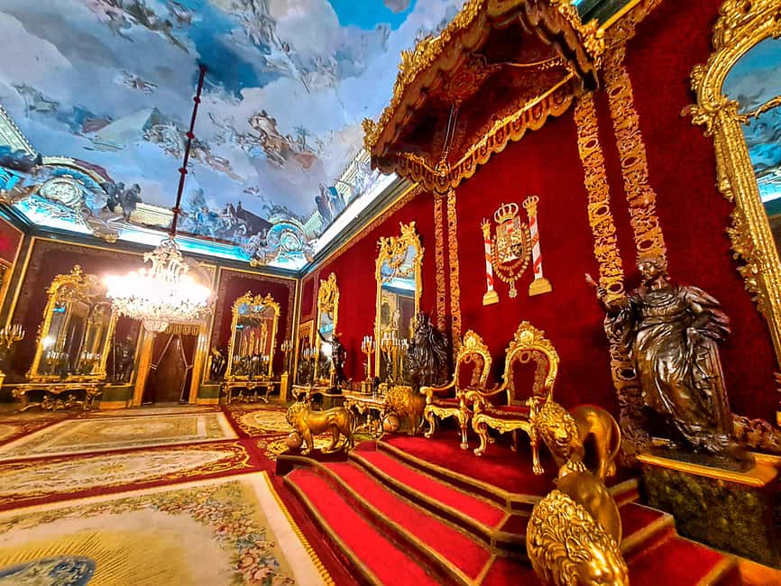 Madrid: VIP Private visit to Royal Palace and Prado Museum - Entering the Royal Palace with the crowds behind you