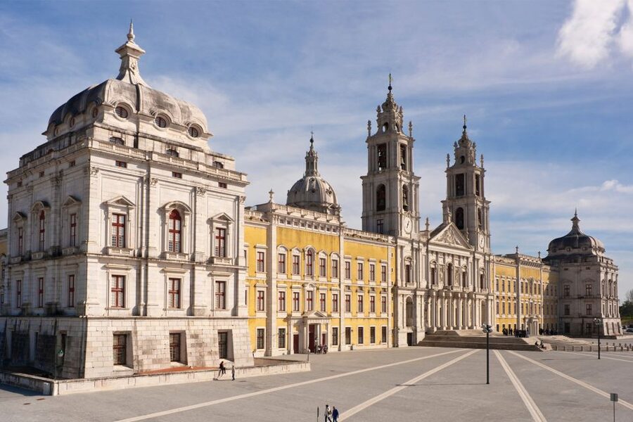 Mafra: National Palace of Mafra Entry Ticket - The basilica and its six organs