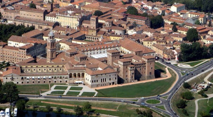 Mantova City Center and Ducal Palace: 3-Hour Guided Tour - The Bibiena Theatre option