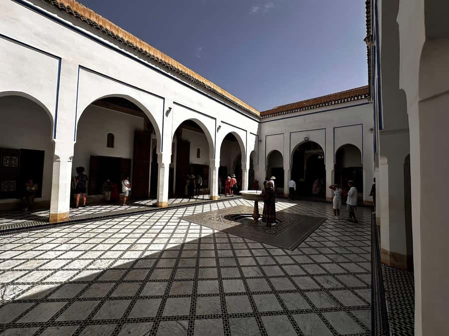 Marrakech: Bahia Palace Guided Tour with Skip-the-Line Entry - What the $7 price really covers