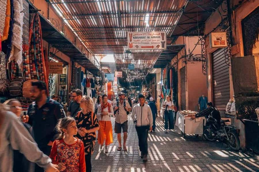 Marrakech: Bahia Palace, Saadian Tombs & Medina Walking Tour - The Medina and Jemaa el-Fna