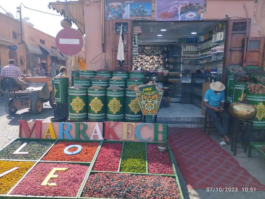 Marrakech City Tour: Souks, Palaces & Hidden Gems - What the guide adds
