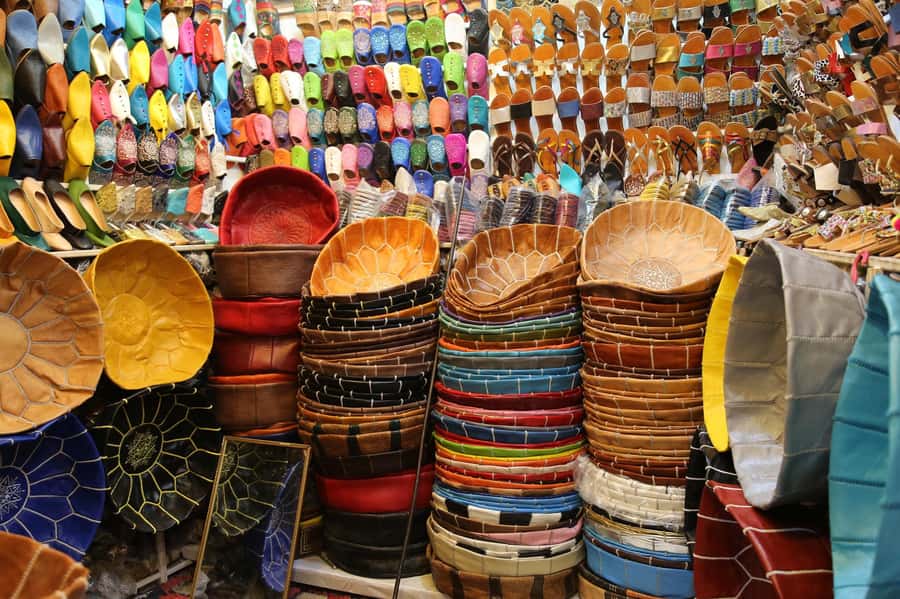 Marrakech: Medina, Souks, Artisans Guided Tour with Mint Tea - Why this medina walk is worth your time