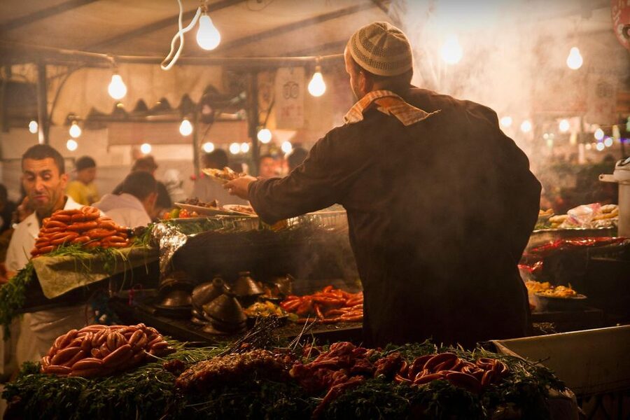 Marrakech: Medina, Souks, Artisans Guided Tour with Mint Tea - Souk El Attarine and the shopping rhythm