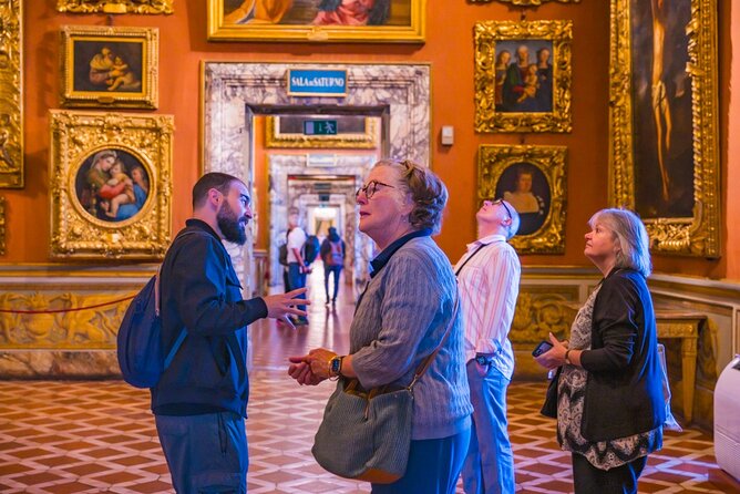 Medici Treasures: Pitti Palace & Boboli Gardens Small Group Tour - The 30-minute introduction at Palazzo Pitti