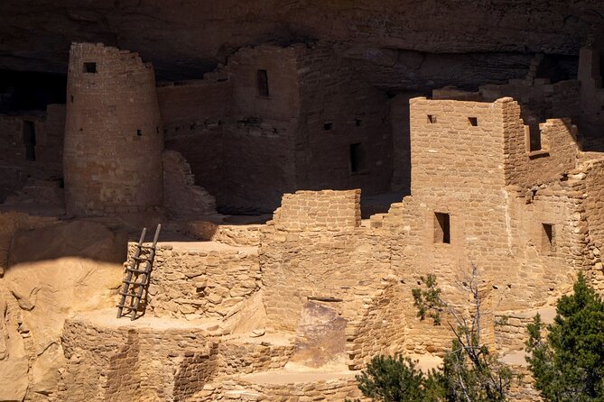 Mesa Verde Express Tour With Tickets To Cliff Palace - Far View Village and the mesa-top story