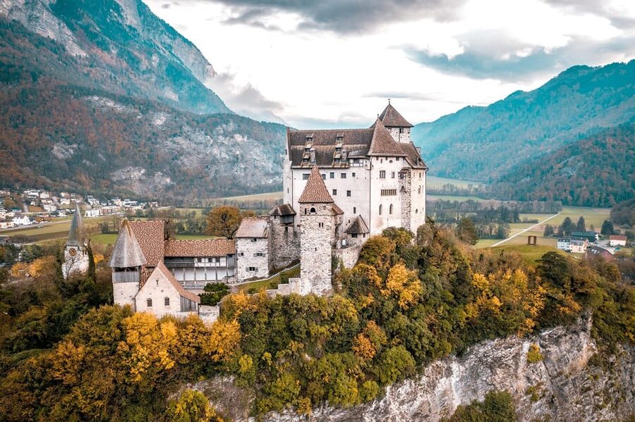 Minivan 8 Places : Dracula Castle, Peles, & Brasov Day Tour - Bran Castle, Dracula, and the line between fact and fiction