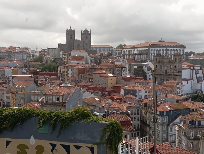 Monumental and historic Porto with the Stock Exchange Palace - Price, timing, and practical value