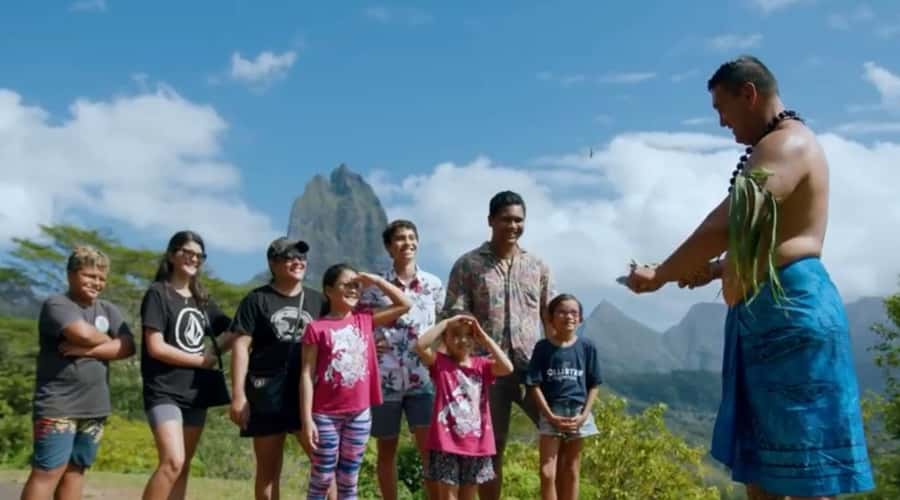 Moorea Cruise Ships: 4x4, Belvedere,Magic Mountain pineaple - Freshwater eels, a volcano crater, and a marae