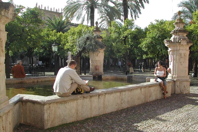 Mosque-Cathedral, Alcazar & Jewish Quarter with Tickets - Timing, crowds, and practical planning