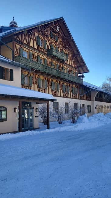 Munich: Neuschwanstein Castle and Linderhof Palace Day Trip - Timing, food, and practical planning