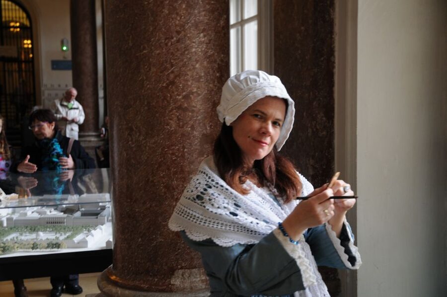 Munich: Nymphenburg Palace OR Residenz Guided Tour - The cost: more than the advertised $24