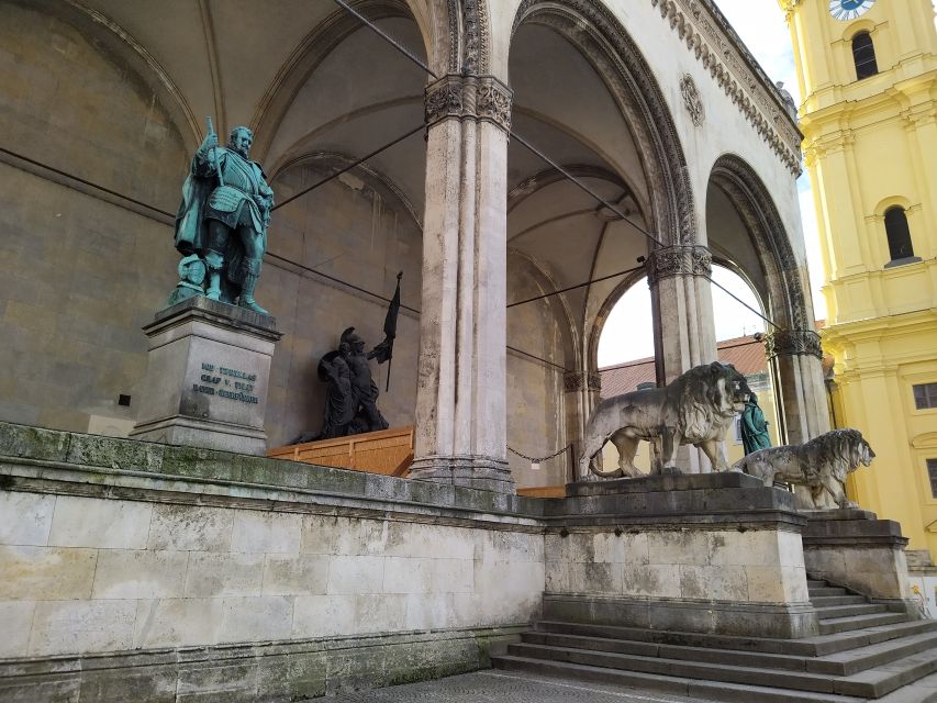 Munich Residenz: Private Tour with artists and historians - The Green Gallery and the art details