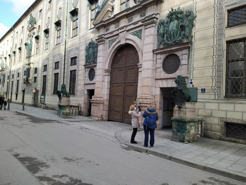 Munich Residenz: Private Tour with artists and historians - Is this Munich Residenz tour worth $160?