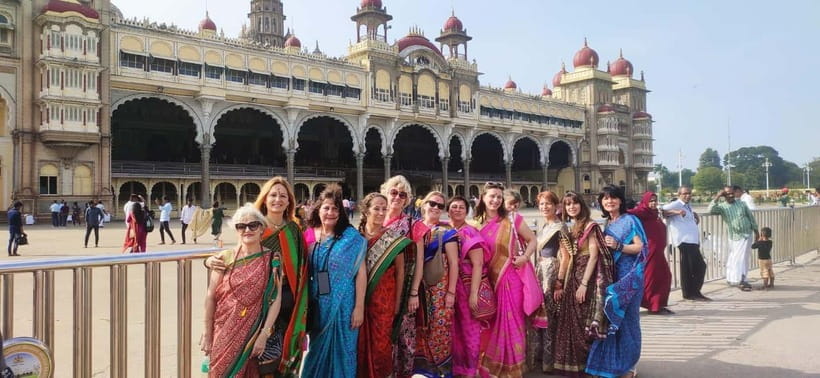Mysore: Palace, Art Gallery & Devaraja Market Walking Tour - Starting at the Varaha Gate