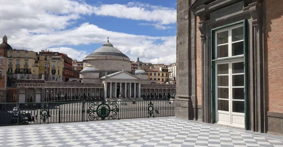 Naples: Royal Palace and Spanish Quarter Private Tour - Inside the Royal Palace of Naples