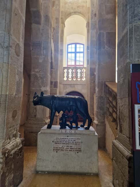Narbonne: visit the Archbishops' Palace and Cathedral - The cathedral’s organ and three layers of art